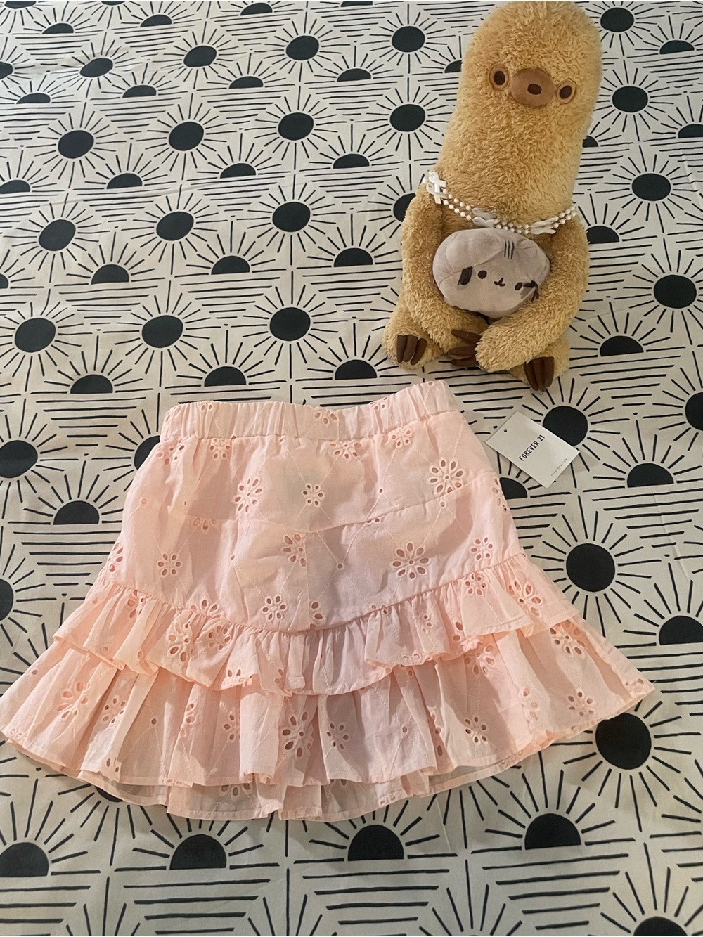 NWT: Darling F21 Pink Eyelet Tiered Mini Skirt (Girl’s Sz. 11-12 yrs)